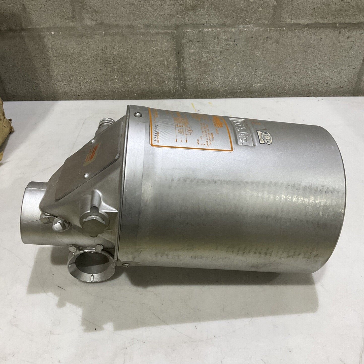 THE GENLYTE GROUP WIDELITE 400-FM-QV H33 MA￼400MV400 MM176CC BALLEST 277 V 373
