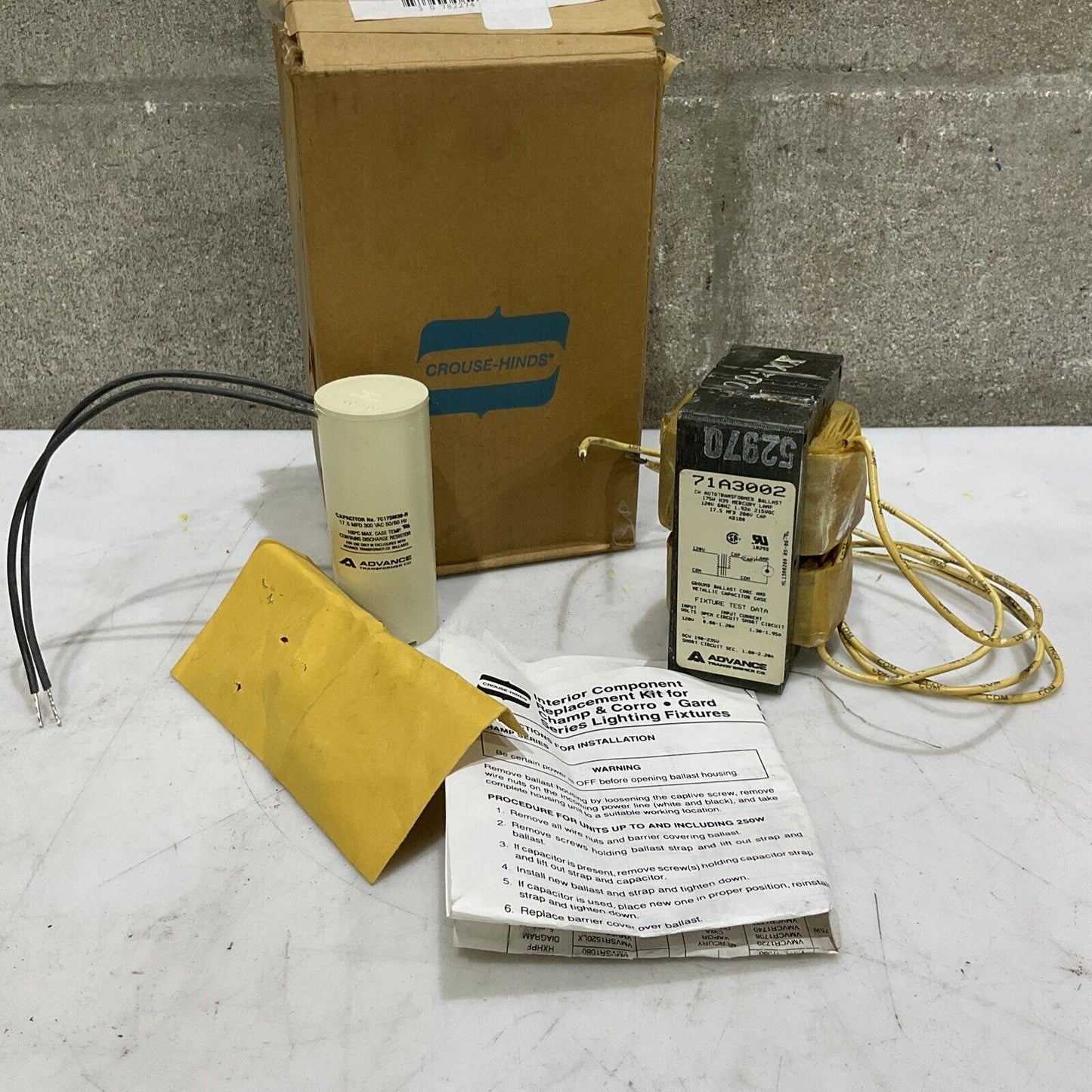 CROUSE HINDS VMVCR1720 BALLEST REPLACEMENT KIT 175 W 120 V 373