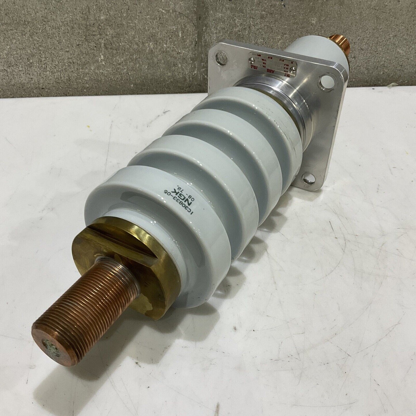 ABB 5382D48G12 LOW VOLTAGE ELECTRICAL BUSHING 15 KV 373