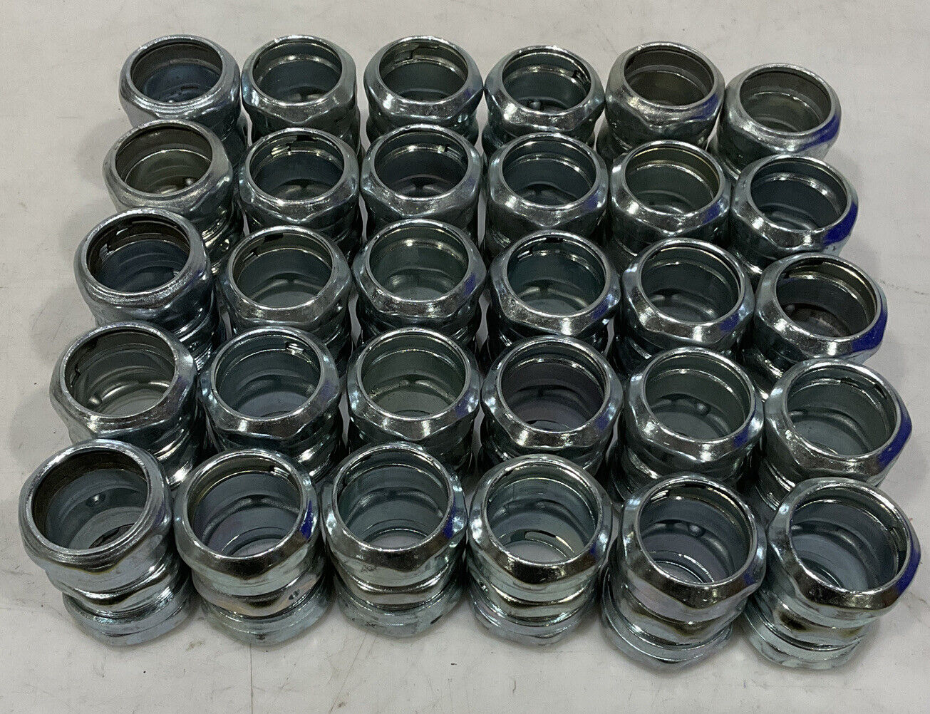 EATON TK113 CONDUIT COMPRESSION COUPLING LOT OF 30 373