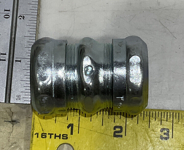 EATON TK113 CONDUIT COMPRESSION COUPLING LOT OF 30 373