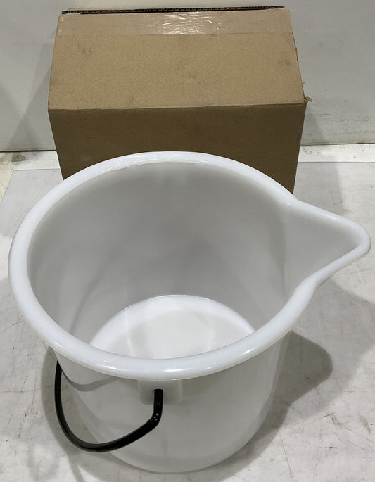 VLG NALGENE 7002-0025 17307-008 HIGH DENSITY POLYETHYLENE GRADUATED BUCKET 373