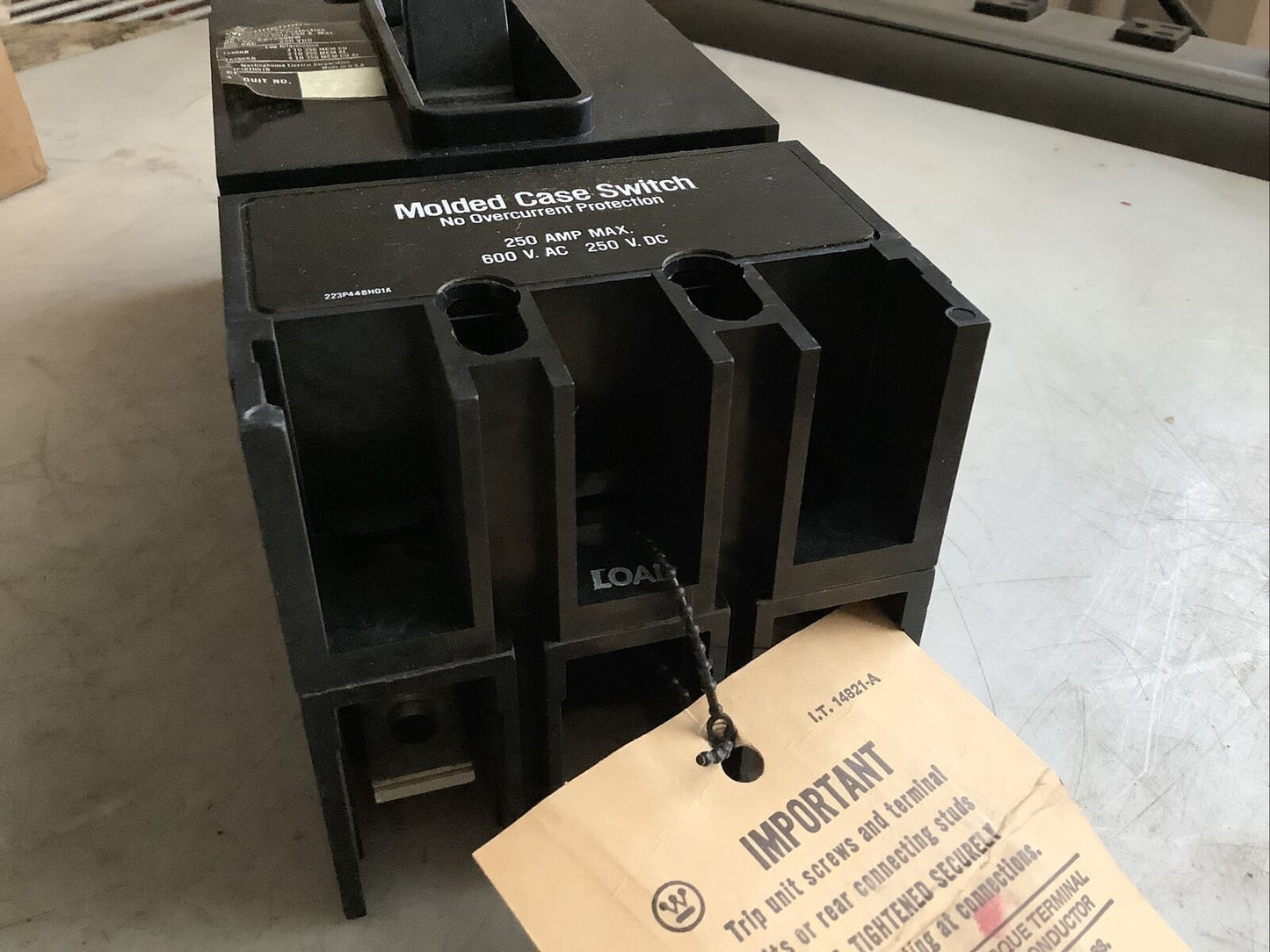 WESTINGHOUSE KB2250NW MOLDED CASE CIRCUIT BREAKER 2 POLE 250A 600V 373