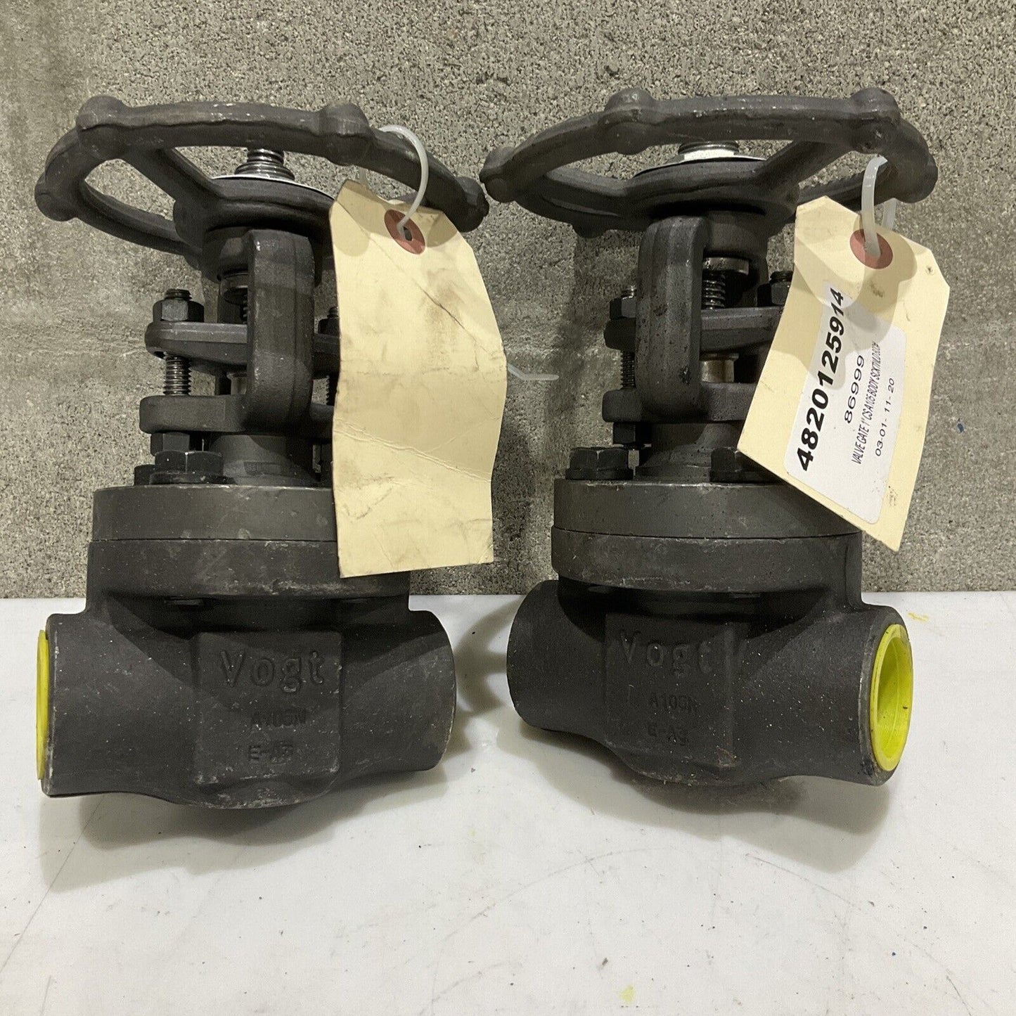 VOGT AAB5N0000Y SW1211 GATE VALVE 1975 PSI 100F 800 1” LOT OF 2 373