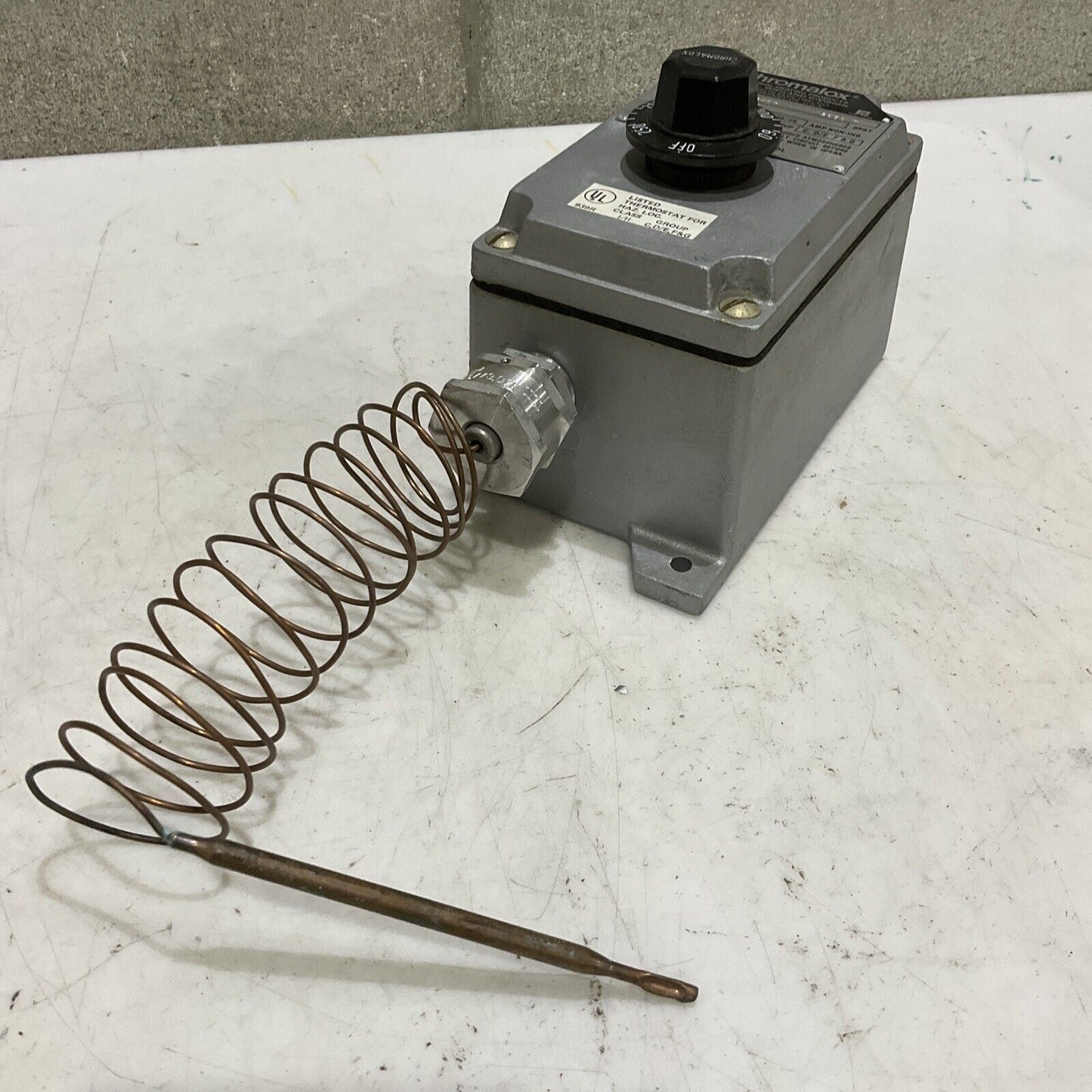 CHROMALOX 299401 AR0-2534EP 253B EXPLOSION RESISTANT THERMOSTAT 1240V 30A 373