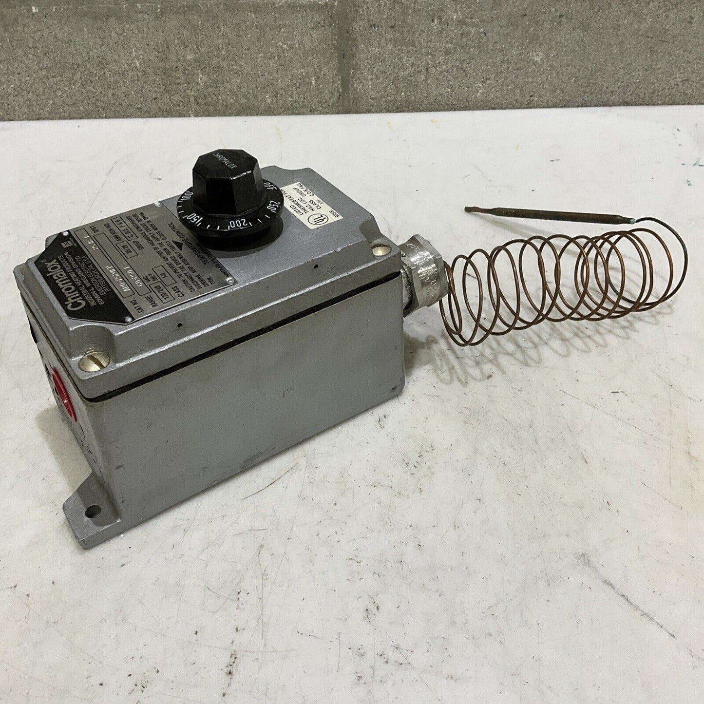 CHROMALOX 299401 AR0-2534EP 253B EXPLOSION RESISTANT THERMOSTAT 1240V 30A 373