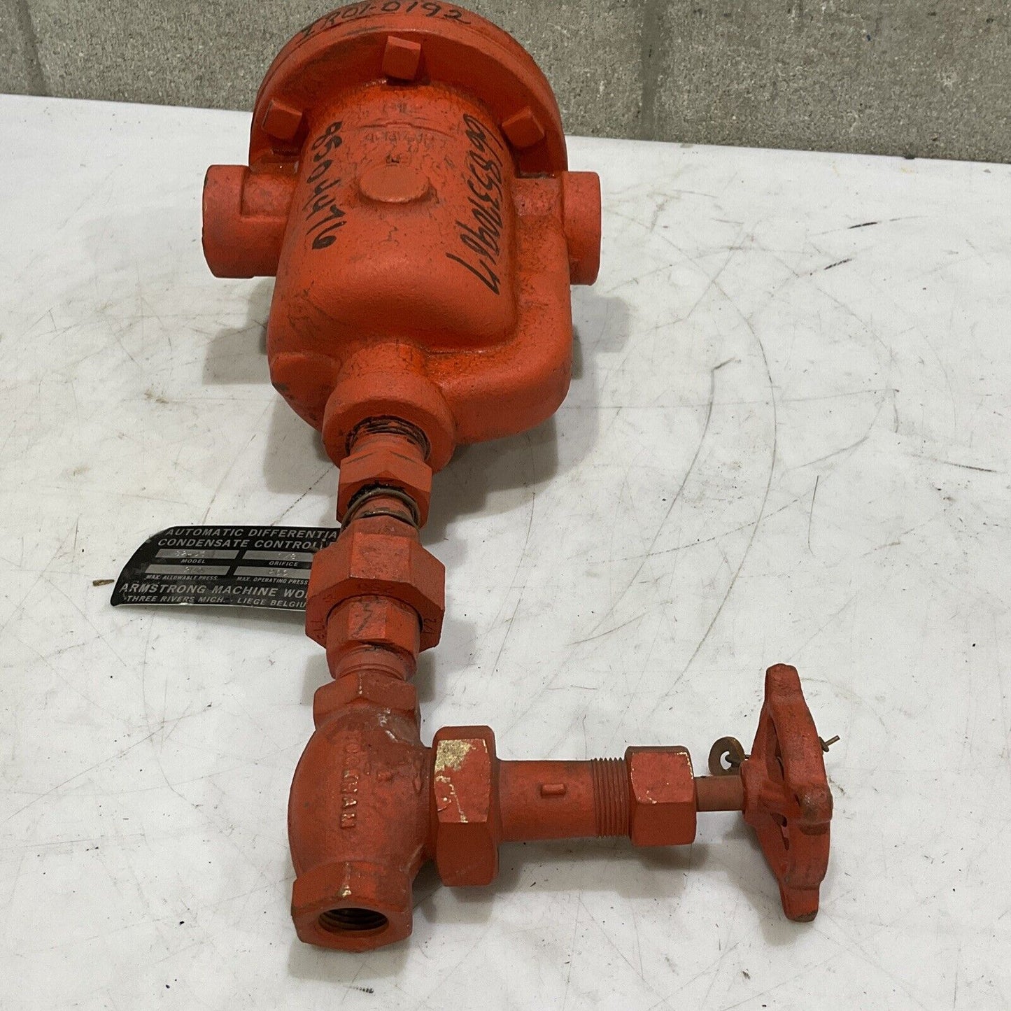 ARMSTRONG INDUSTRIES 82DC DIFFERENTIAL CONTROLLER 250 1/8 0-200 LBS 1500LBS 373