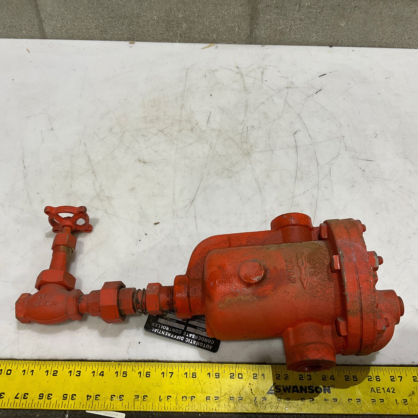 ARMSTRONG INDUSTRIES 82DC DIFFERENTIAL CONTROLLER 250 1/8 0-200 LBS 1500LBS 373