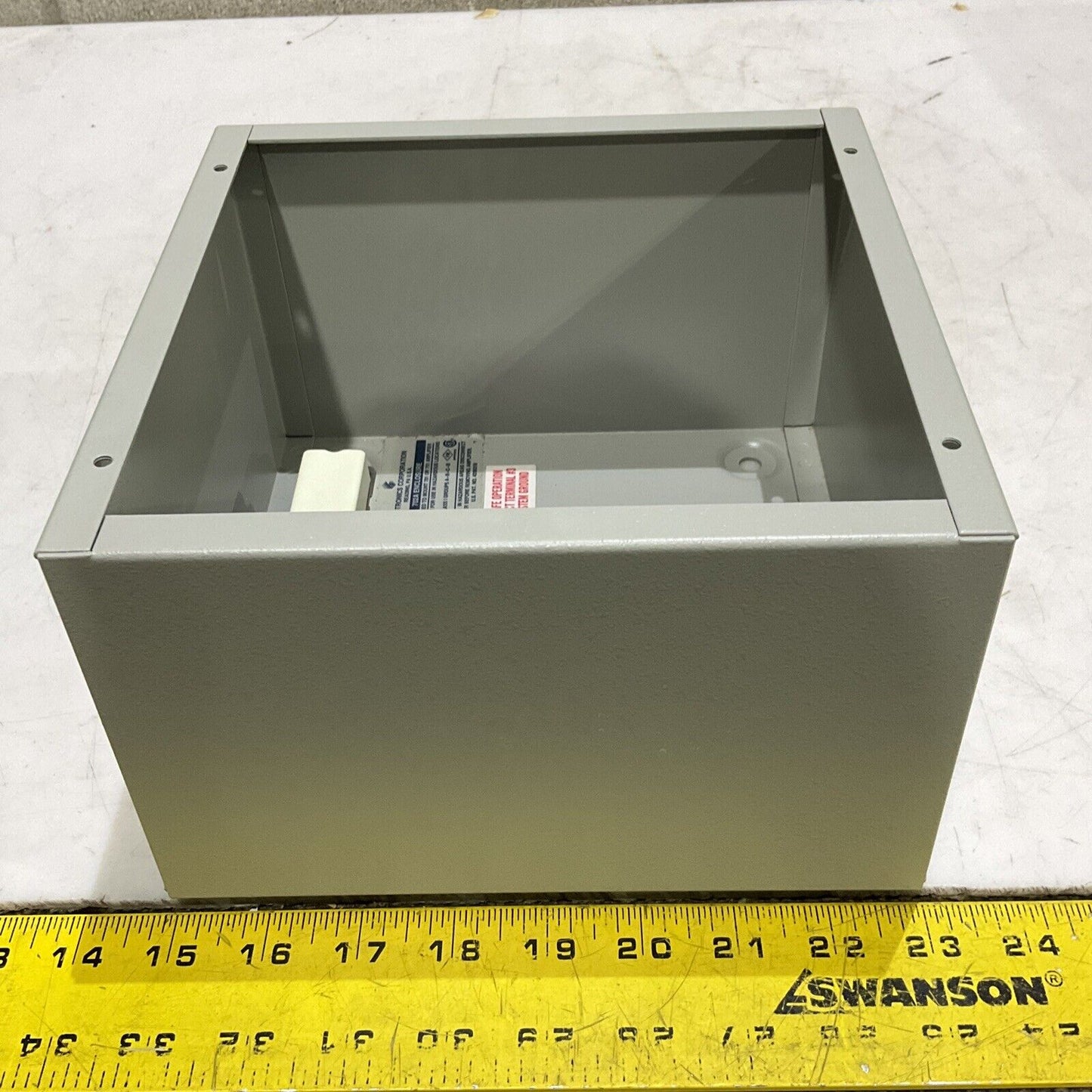 GAI-TRONICS 702A AMPLIFIER ENCLOSURE 373