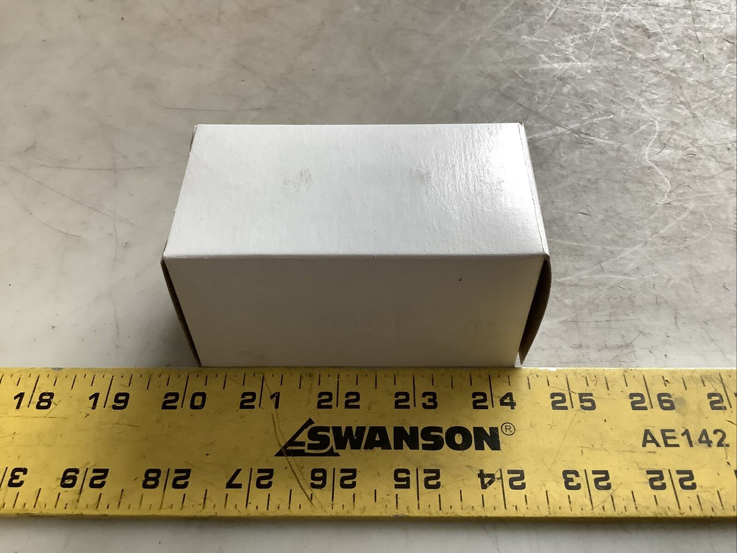 ARROW HART AH6204 LOCKING CONNECTOR 2P 3W 20A 125V 373