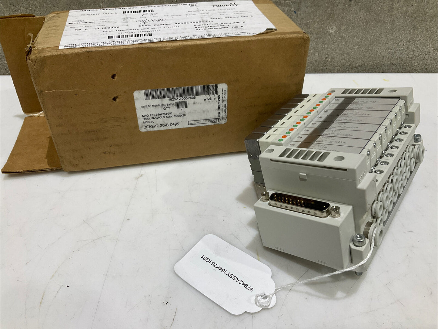 SMC VV5Q11-08C6FU0-NS-X50US 164K751G01 VALVE MANIFOLD INDEXER 8 STATION U3S