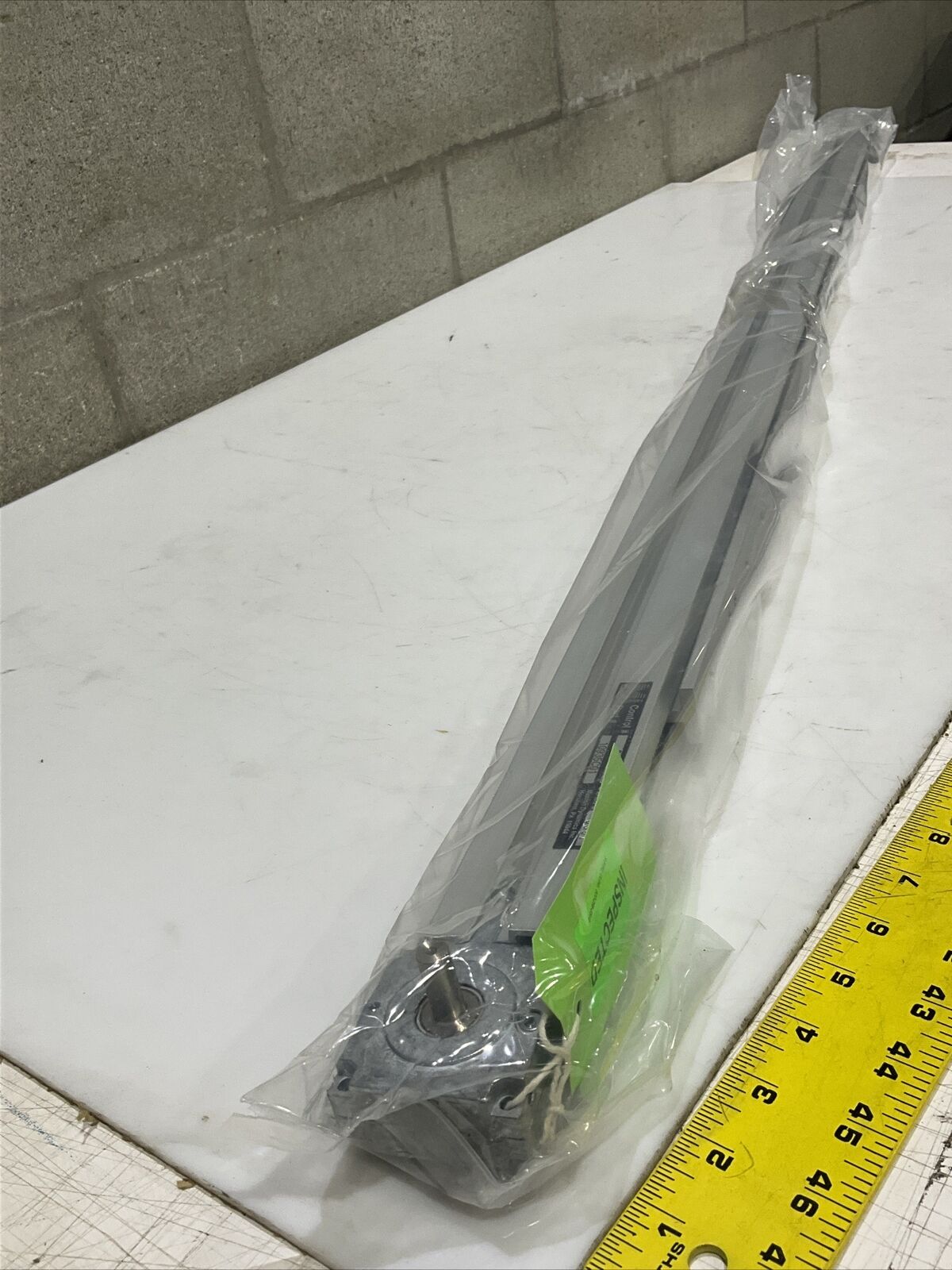 MACRON DYNAMICS INC 10935C01 2992 NBC LINEAR ACTUATOR APPROX 55” U3S