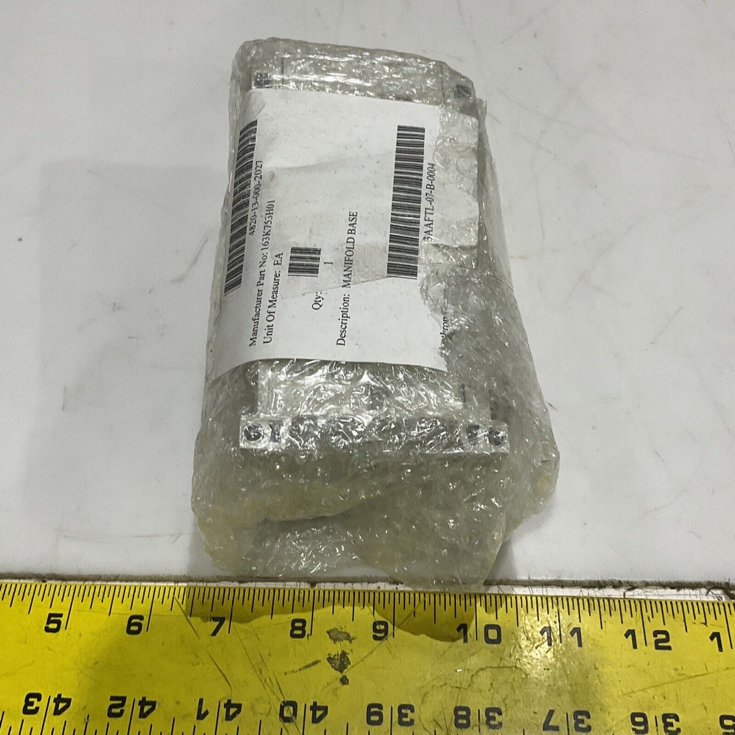 SMC VV5Q11-08C6FU0-NS-X50US MOUNTED MANIFOLD MOUNT U3S