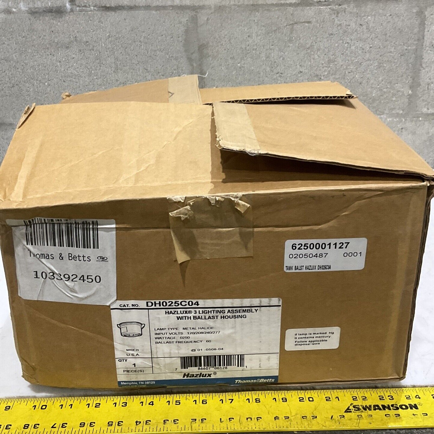 HAZLUX DH025C04 3 LIGHTING ASSEMBLY W/ BALLAST HOUSING 250W 60HZ 277V 373