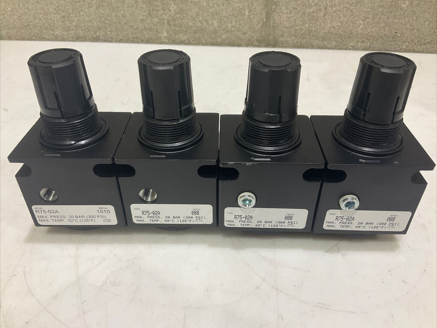 PARKER WATTS R75-02A REGULATOR 20 BAR 300 PSI 125F LOT OF 4 U3S
