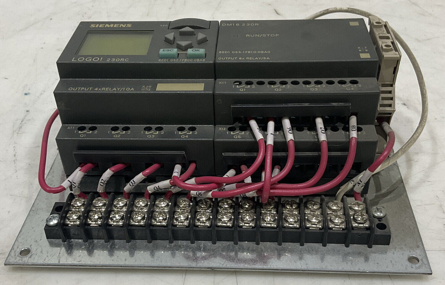 SIEMENS MIKROPULSE 100 TIMER SYSTEM PULSE CONTROLLER LOGO 230RC 6ED1 055-1FB U3S