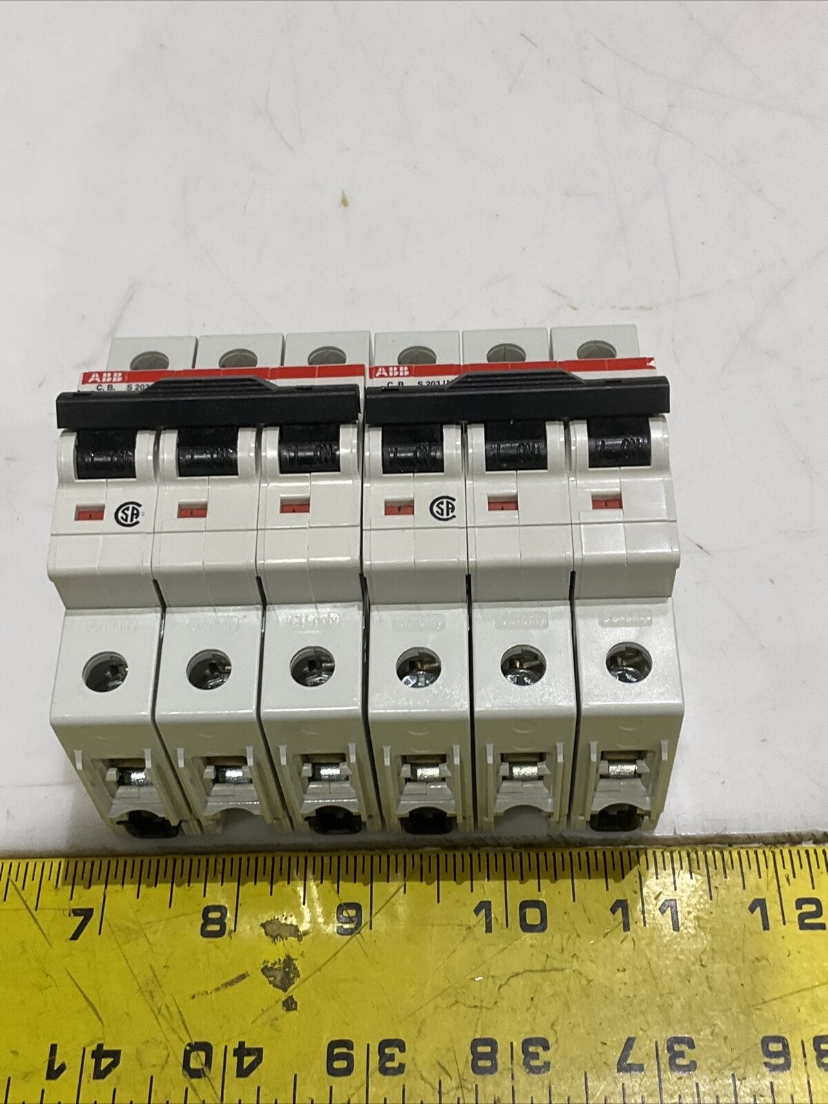 ABB S203U-K40 A CIRCUIT BREAKER 40A 240VAC 3P K TRIP LOT OF 2 U3S