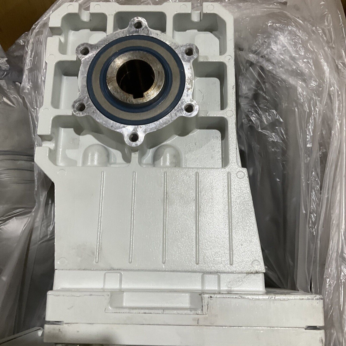 LENZE MDEMAXX 100-12U GKR05-2M HAR 100C12 EN60034 GEAR MOTOR U3S