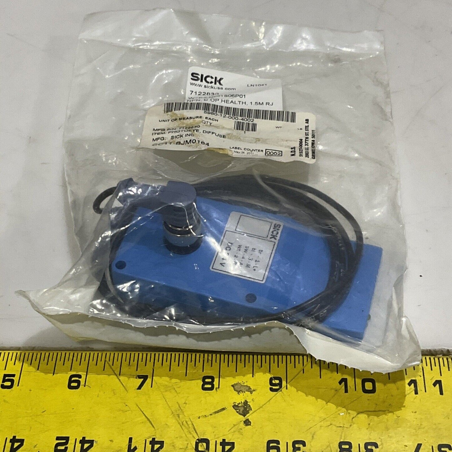 SICK WTR2-N551S06P01B 7122830 PHOTOEYE DIFFUSE SENSOR U3S