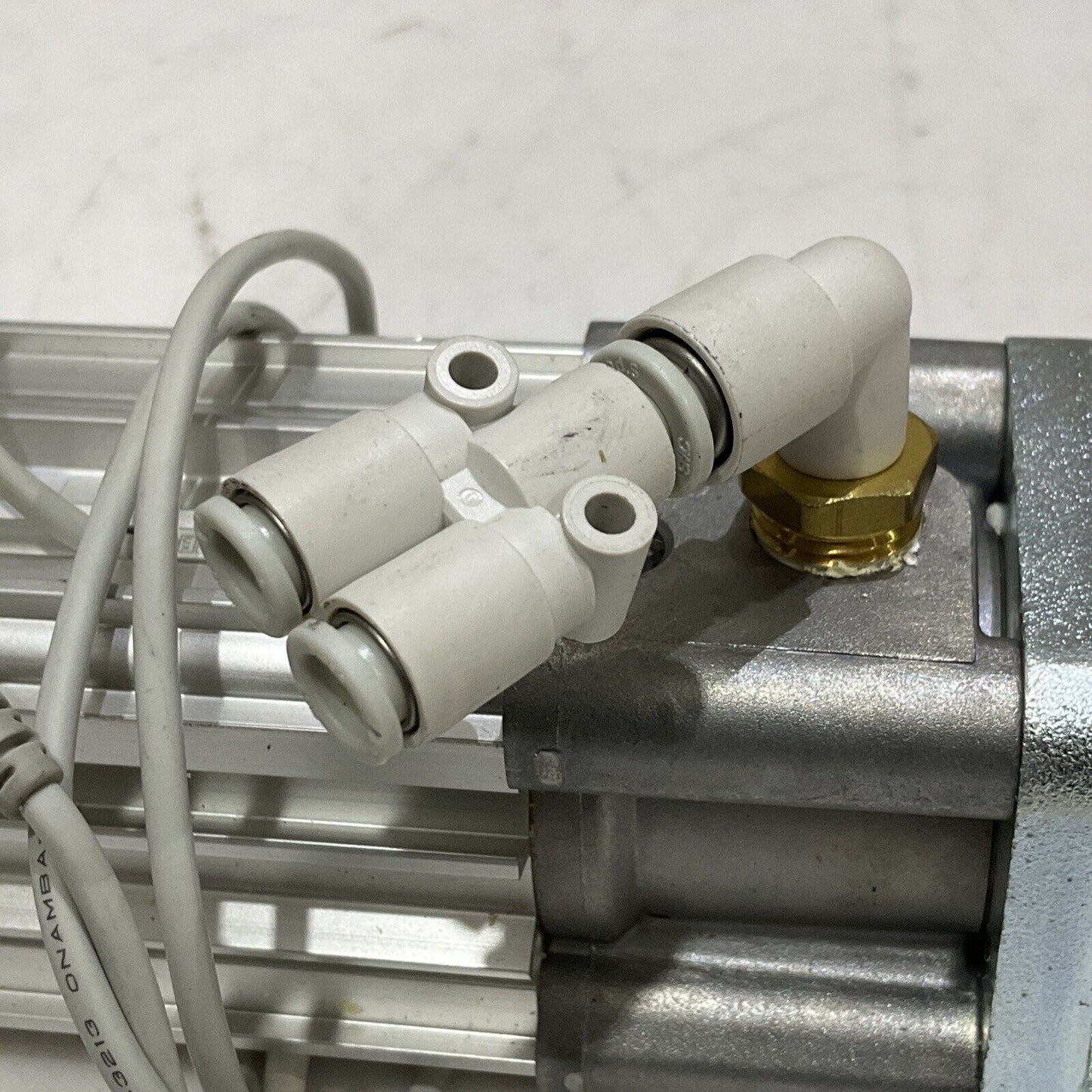 SMC CP96SDB40-80 PNEUMATIC CYLINDER W/ SENSOR & VALVES 145 PSI 1.0 MA U3S