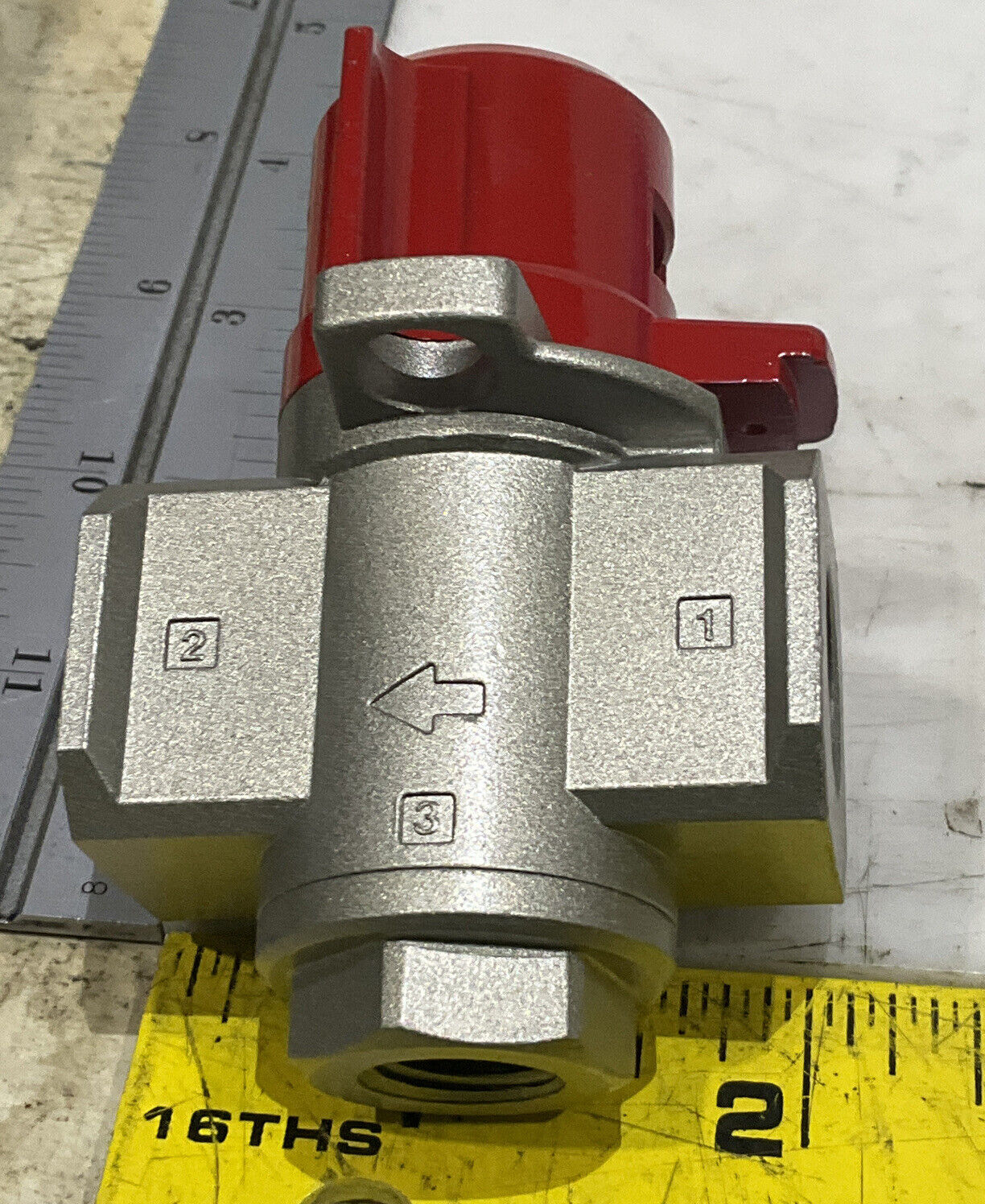 SMC VHS30-N03-Z PMEUMATIC LOCKOUT VALVE 3 PORT 15-150PSI LOT OF 2 U3S