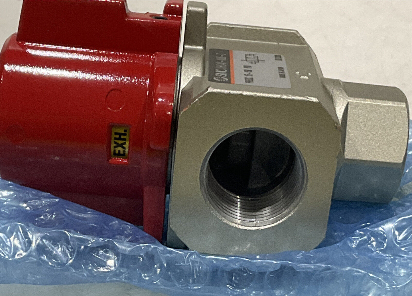 SMC VHS40-N06-Z 3-WAY LOCKOUT VALVE LOT OF 2 U3S