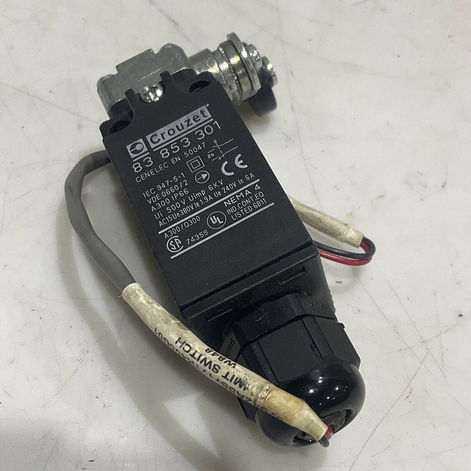 CROUZET 83 853 301 IEC 947-5-1 500V LIMIT SWITCH U3S – Industrial