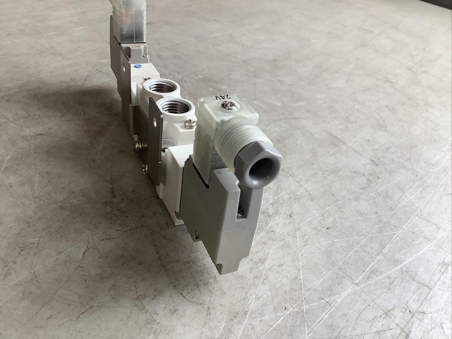 SMC SY7420-5DZ-02T-F2 SOLENOID VALVE 5 PORT U3S