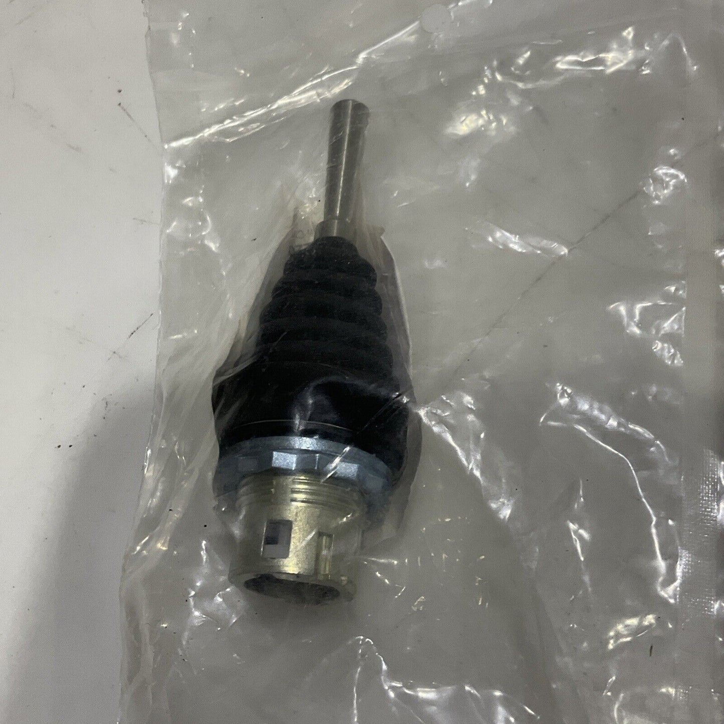 ALLEN BRADLEY 800FM-JR4MX22B MONENTARY TOGGLE SWITCH U3S