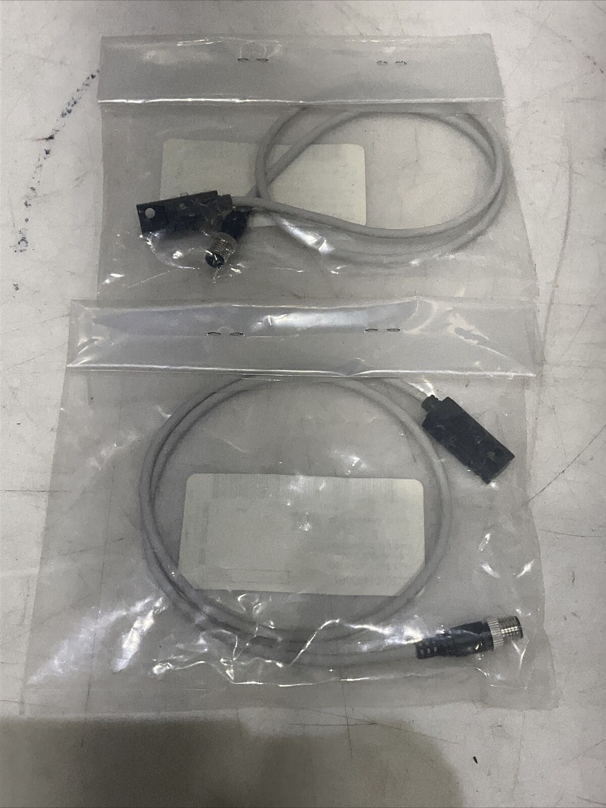 SMC PNEUMATICS D-H7PWSAPC PNEUMATIC CYLINDER SWITCH LOT OF 2 U3S