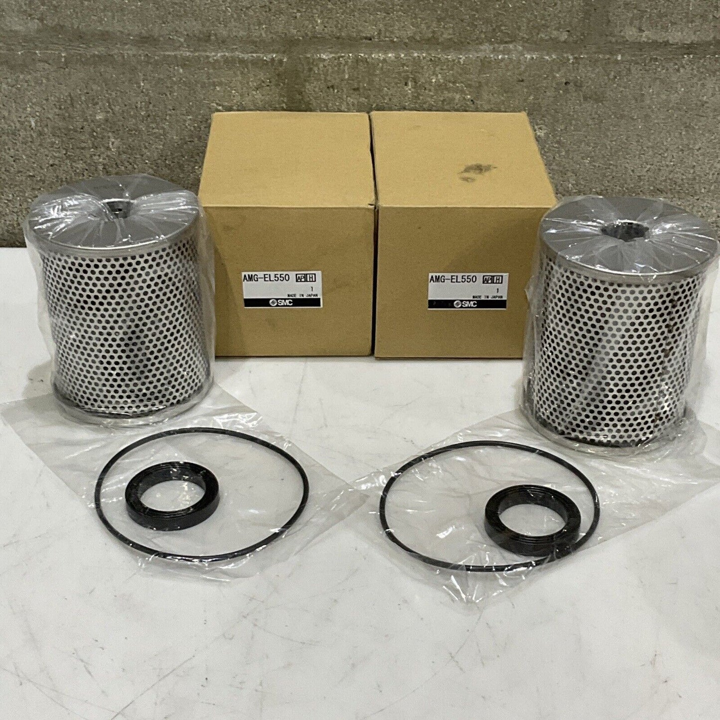 SMC AMG-EL550 WATER SEPARATOR ELEMENT AMG AMBIENT DRYER LOT OF 2 U3S