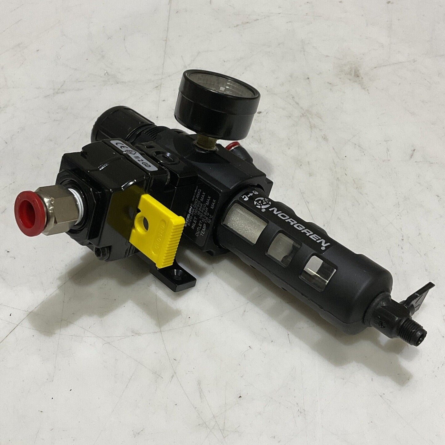 NORGREN  B72G-3AK-QW3-RMG PNEUMATIC FILTER/ REGULATOR 150 PSIG U3S