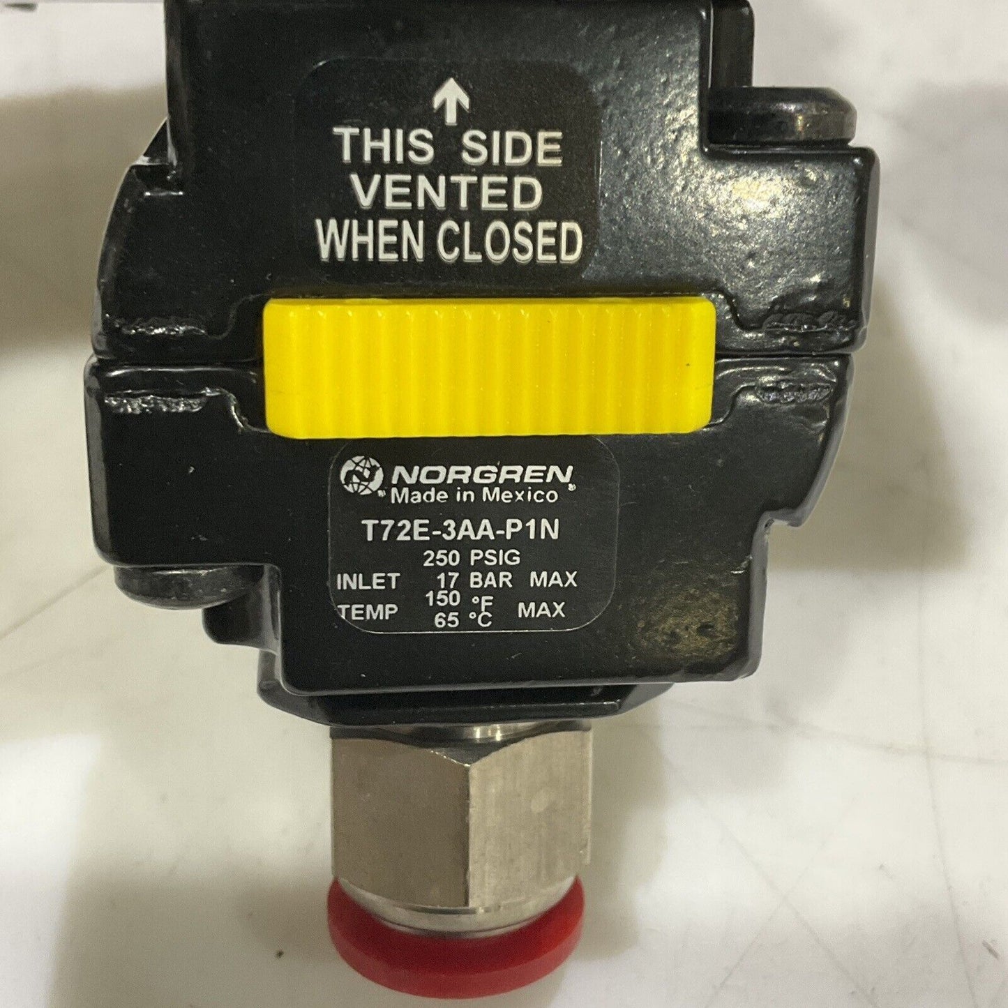 NORGREN  B72G-3AK-QW3-RMG PNEUMATIC FILTER/ REGULATOR 150 PSIG U3S