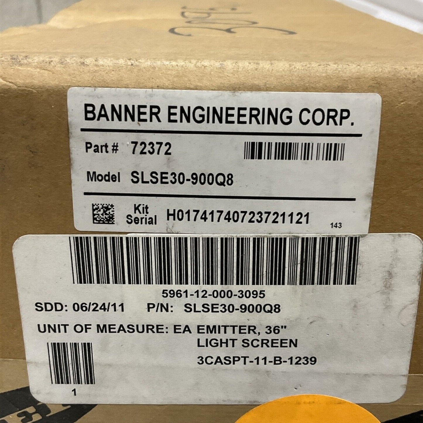 BANNER SLSE30-900Q8 LIGHT SCREEN EMITTER 36” 72372 U3S