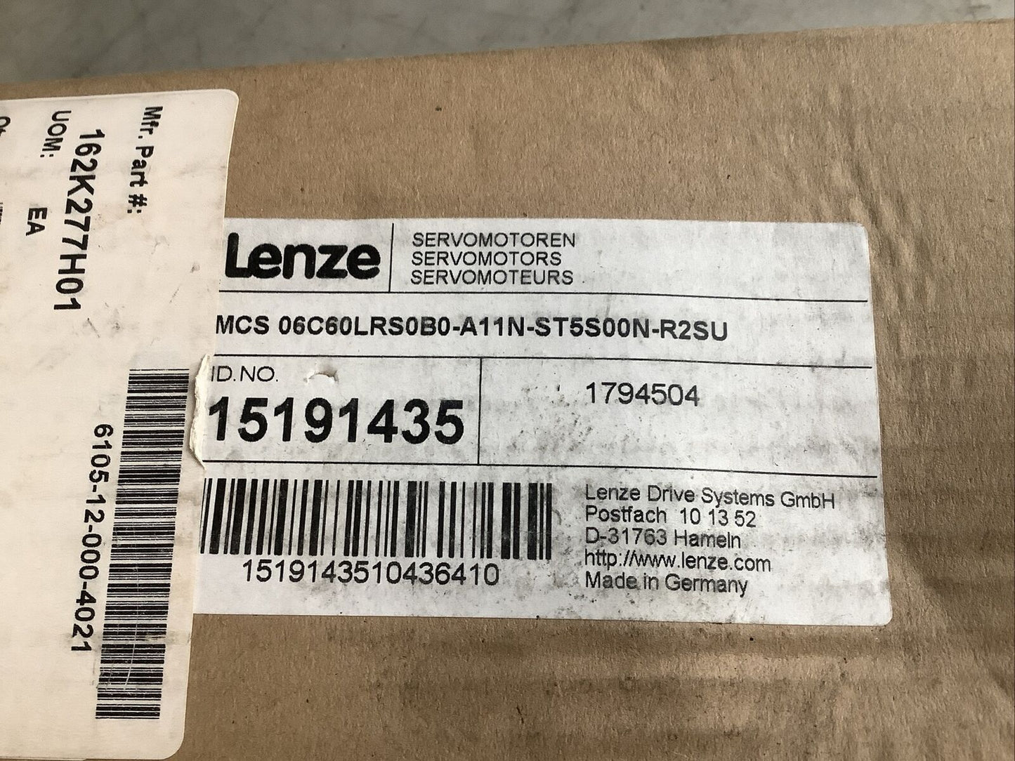 LENZE MCS 06C60LRS0B0-A11N-ST5S00N-R2SU SERVO MOTOR U3S