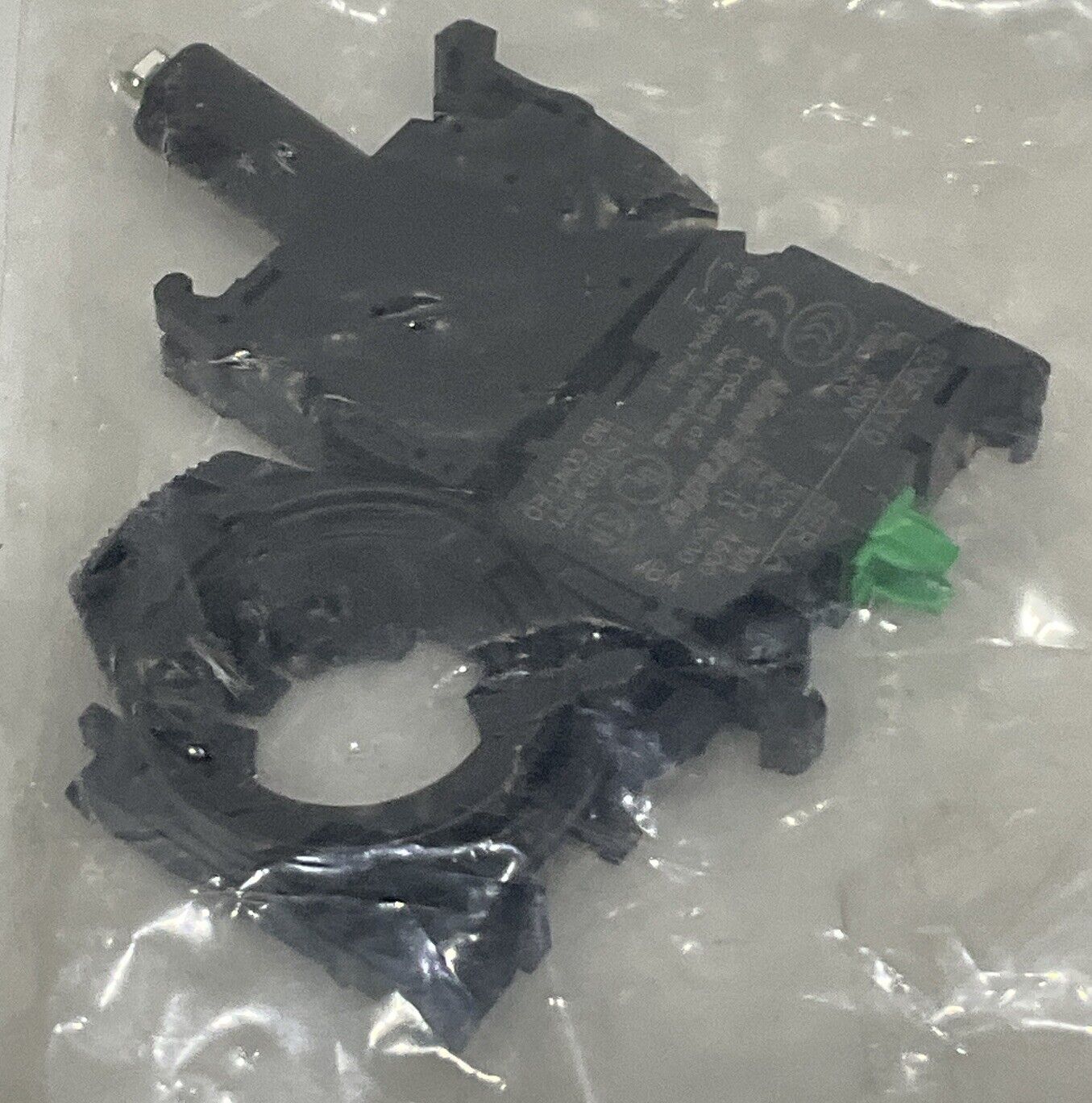 ALLEN-BRADLEY 800FP-LF3PN3GX10 GREEN SWITCH LIGHT LED PUSHBUTTON U3S