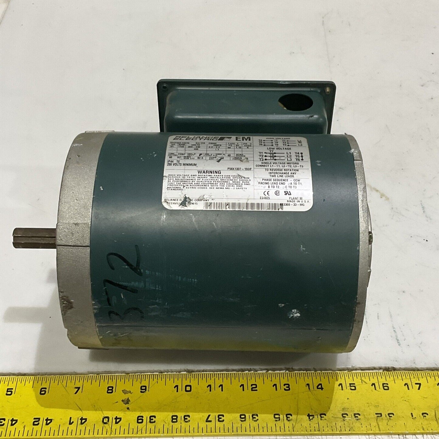 RELIANCE ELECTRIC P56X1337H EM MOTOR TYPE P 3/4 HP 208-230 V 2.2 AMP 60 HZ U4M