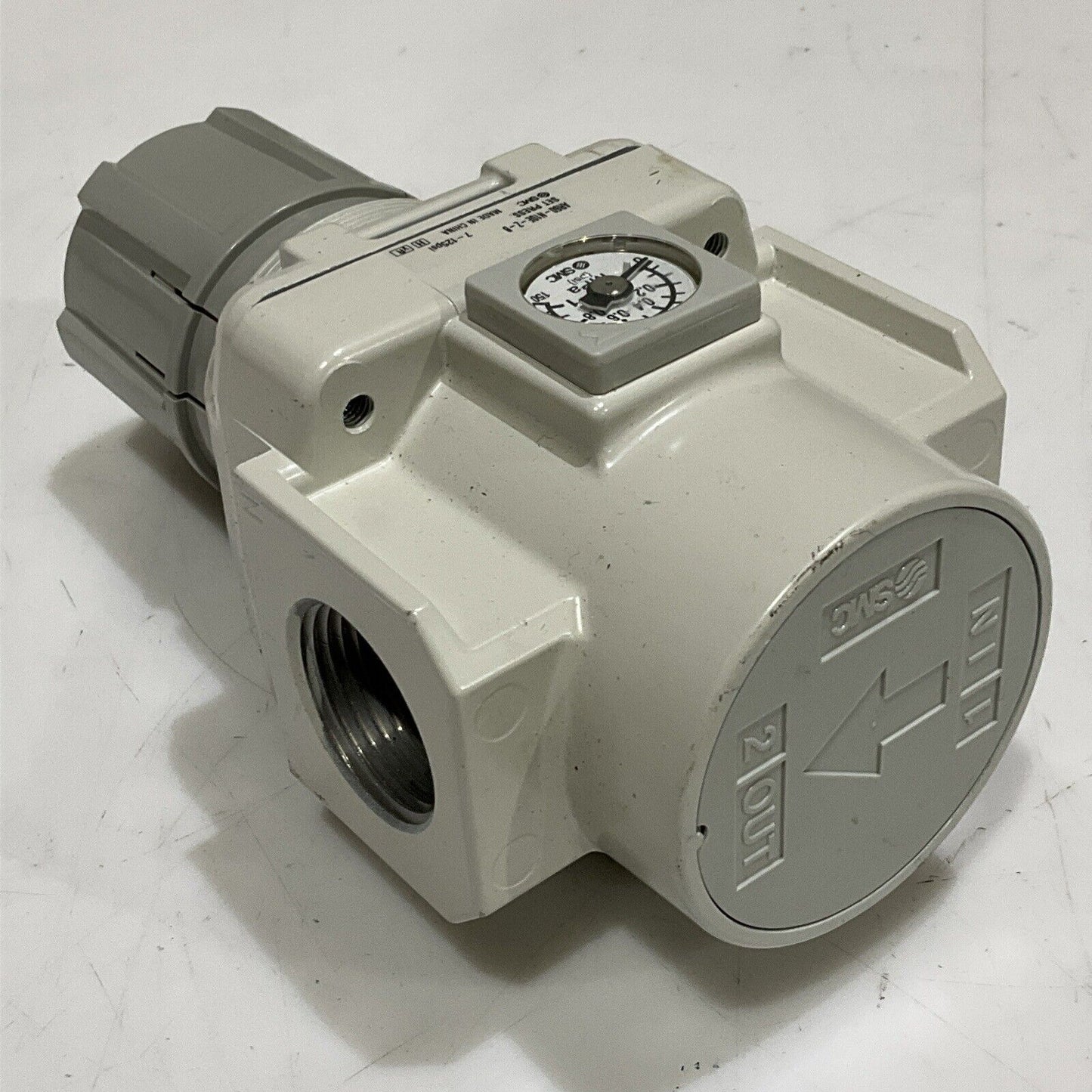 SMC AR60-N10E-Z-B PNEUMATIC REGULATOR 7-125 PSI  1” NPT U4M