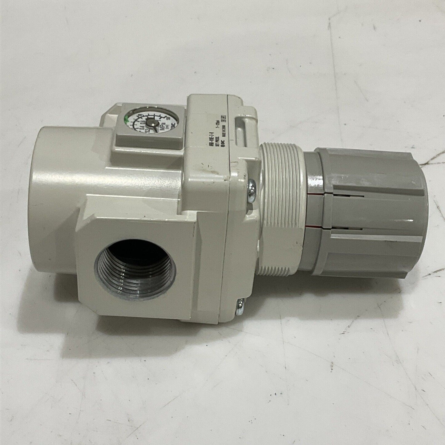 SMC AR60-N10E-Z-B PNEUMATIC REGULATOR 7-125 PSI  1” NPT U4M