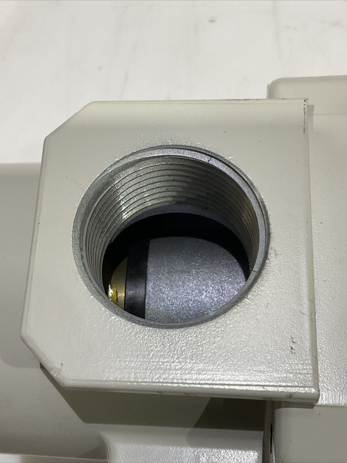 SMC AR60-N10E-Z-B PNEUMATIC REGULATOR 7-125 PSI  1” NPT U4M