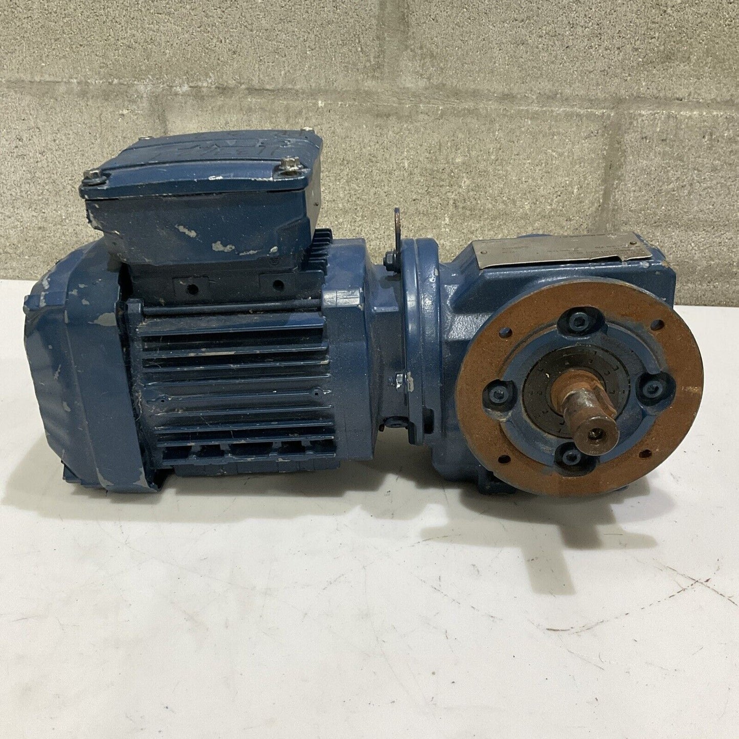 SEW-EURODRIVE SF37 DRN71MS6/DH GEARBOX MOTOR 1130RPM U4M