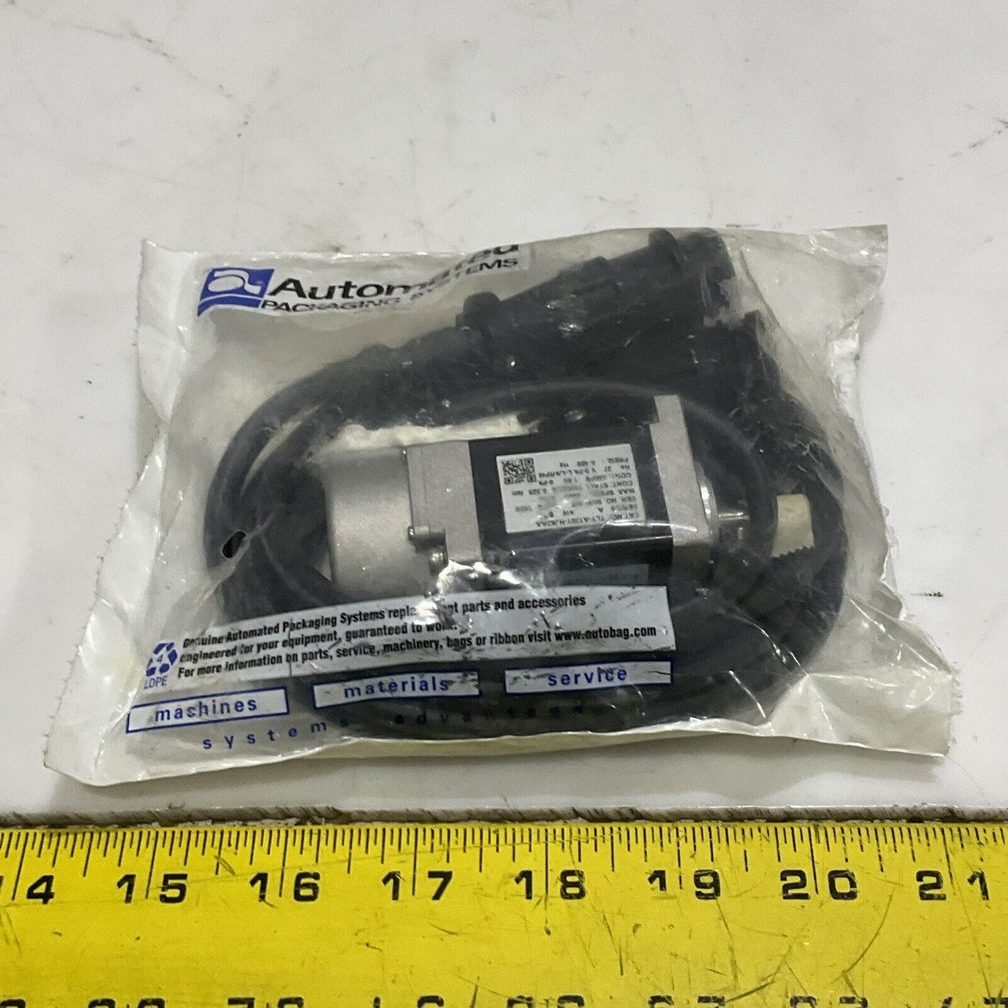 AB ALLEN-BRADLEY 475600A1 TLY-A120T-HJ62AA INVERTER MOTOR SERVO ASSY U4M