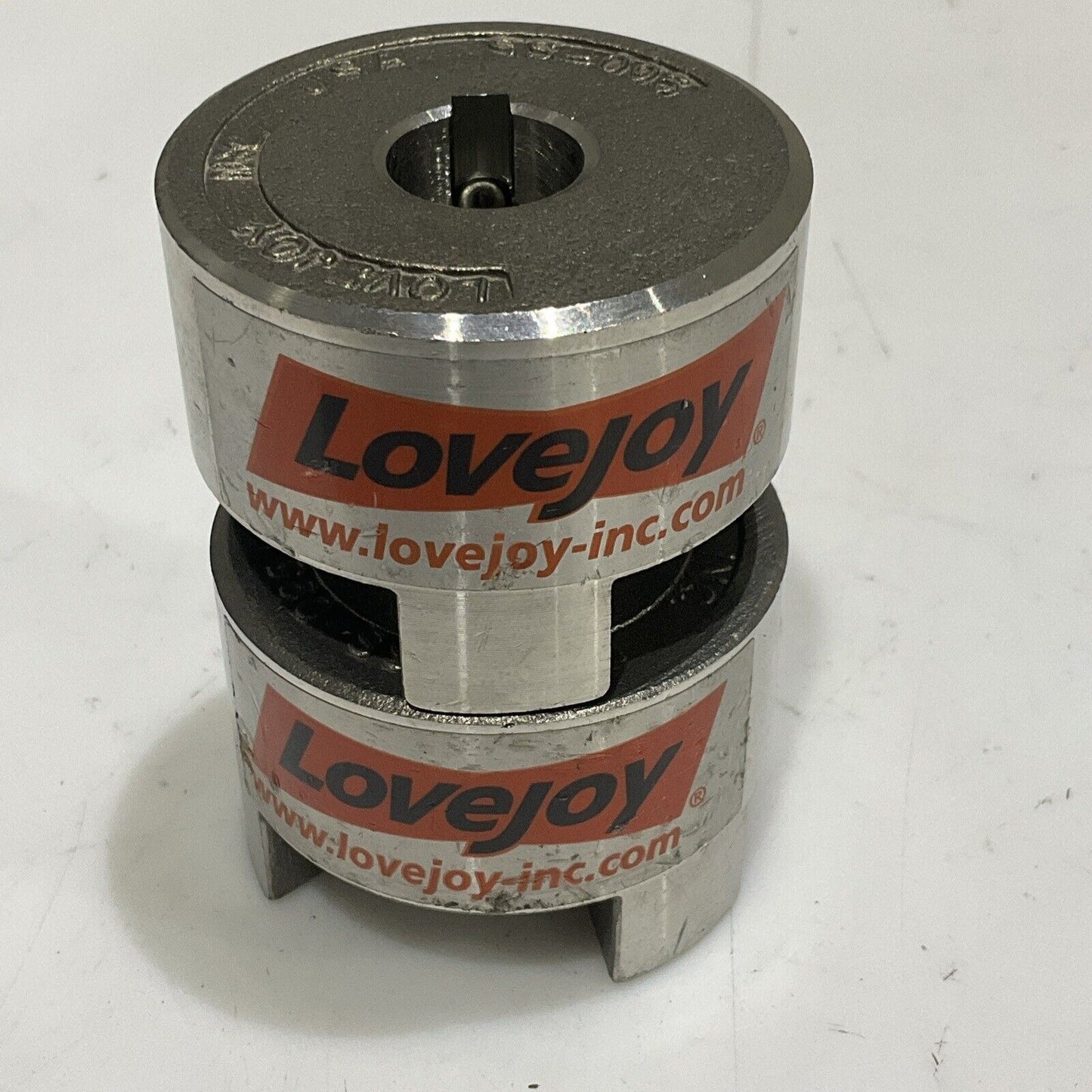 LOVEJOY SS-095 JAW COUPLING HUB 5/8 3/16 X 3/32 KW LOT OF 2 U4M