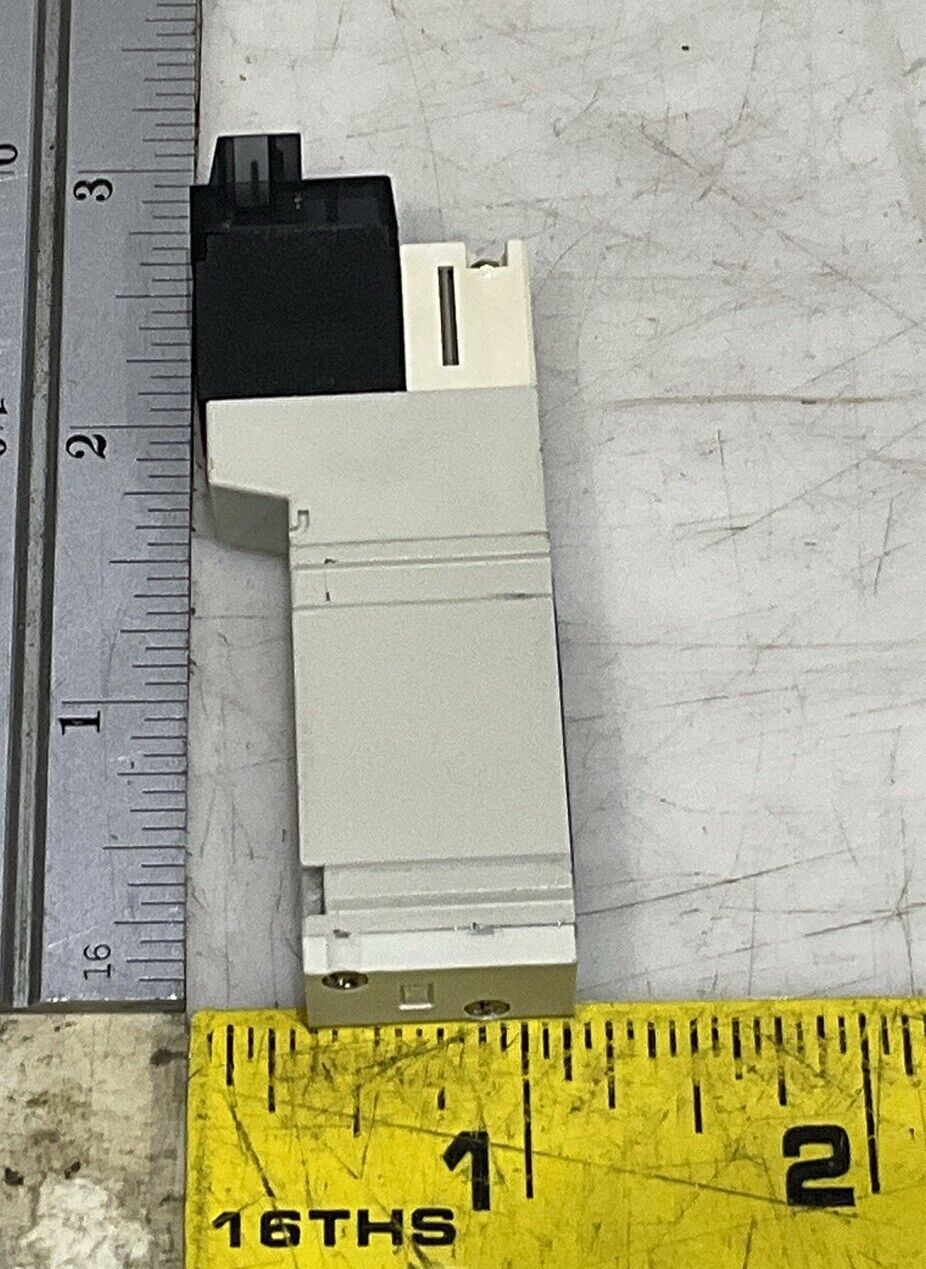 SMC VQZ115-5L0 SOLENOID VALVE 554