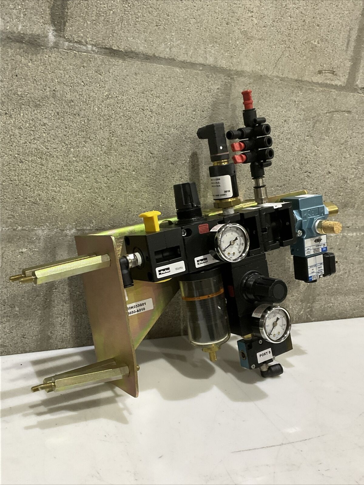 PARKER PNEUMATIC SUPPLY PANEL R75-02A PPS1-1C3-RHM PID-590JJ 55B-11-PI-590JJ U3S