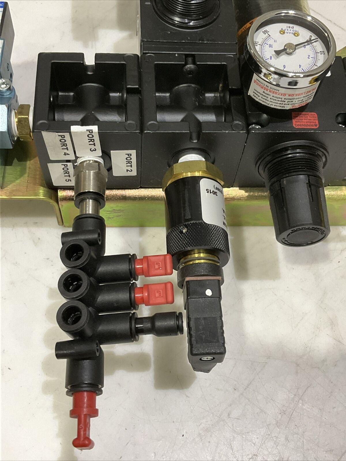 PARKER PNEUMATIC SUPPLY PANEL R75-02A PPS1-1C3-RHM PID-590JJ 55B-11-PI-590JJ U3S