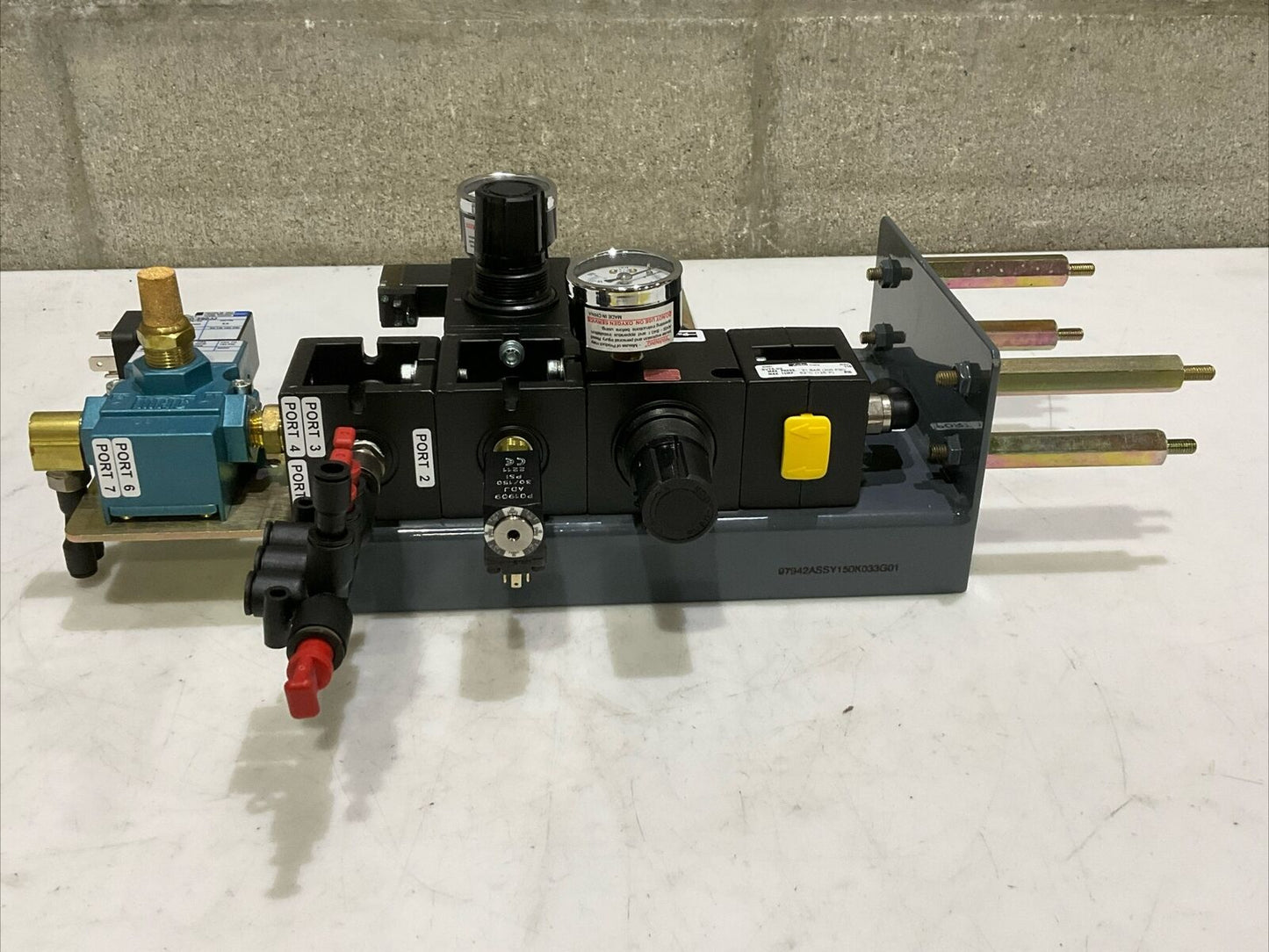 PARKER PNEUMATIC SUPPLY PANEL SV75-02 PID-5977 R75-02A 46A-AA1-JDE0-1KA U3S