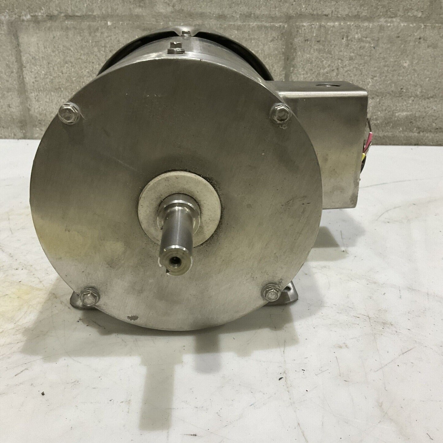 BALDOR 35V202R119G1 STAINLEES STEEL MOTOR .25 HP 460A 850RPM 60HZ U4M