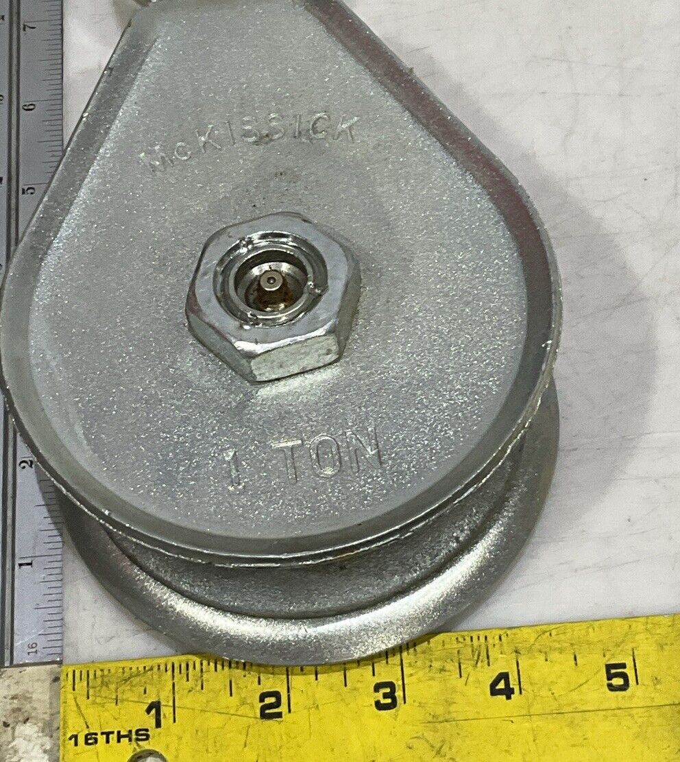 MCKISSICK HF-2 4.5 RB HAY FORK PULLEY WITH SWIVEL EYE CROSBY 554