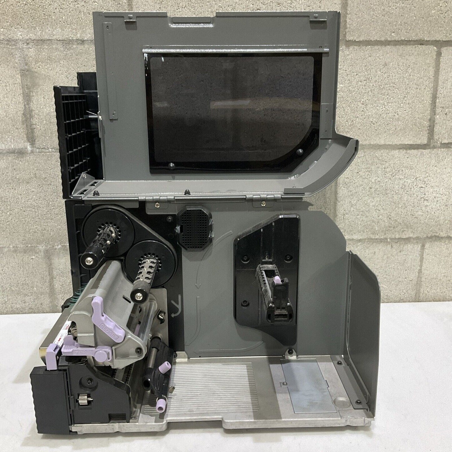 SATO GT408E BAR CODE PRINTER 240V 1.5 A 50/60 HZ U3S